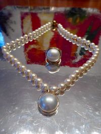 Perlenkette mit Mabe&acute; in GG